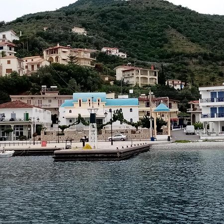 Kotsifas Rooms Τυρός Εξωτερικό φωτογραφία